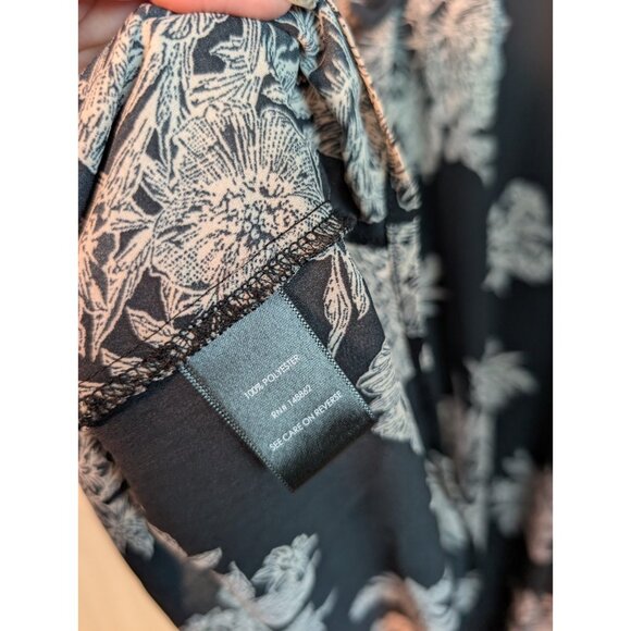 Torrid Harper Floral Shirt V Neck Rolled Sleeves Size 4X Black Polyester - Picture 5 of 7